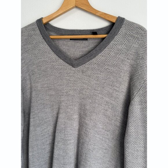 Williams & Kent Mens Sweater Size XXL Gray Merino Wool V-Neck Urban Minimalist - Picture 3 of 10